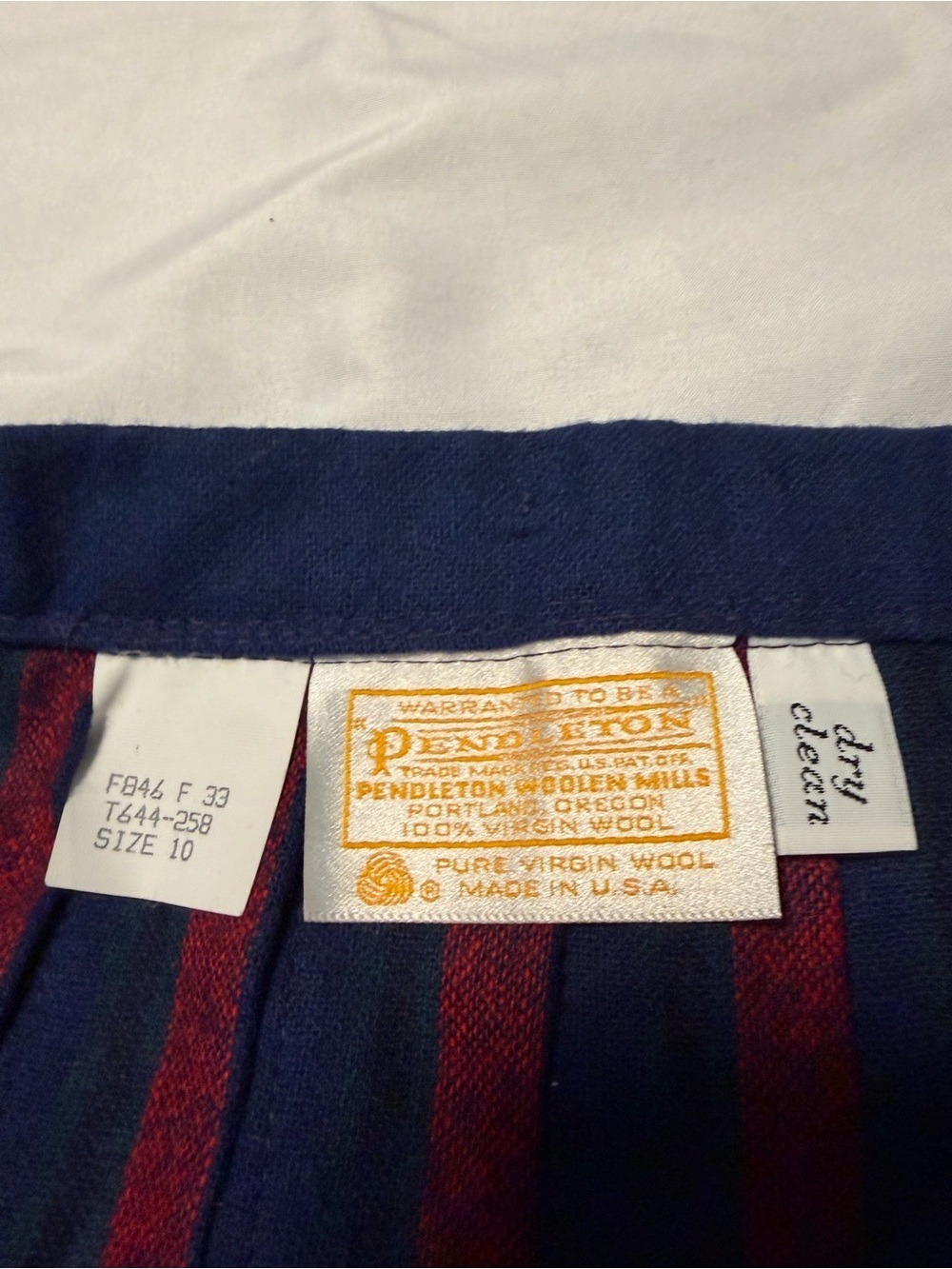 Vintage Women’s Pendleton Sz 10 Pure Wool Pleated Skirt Navy Plaid - Picture 5 of 9